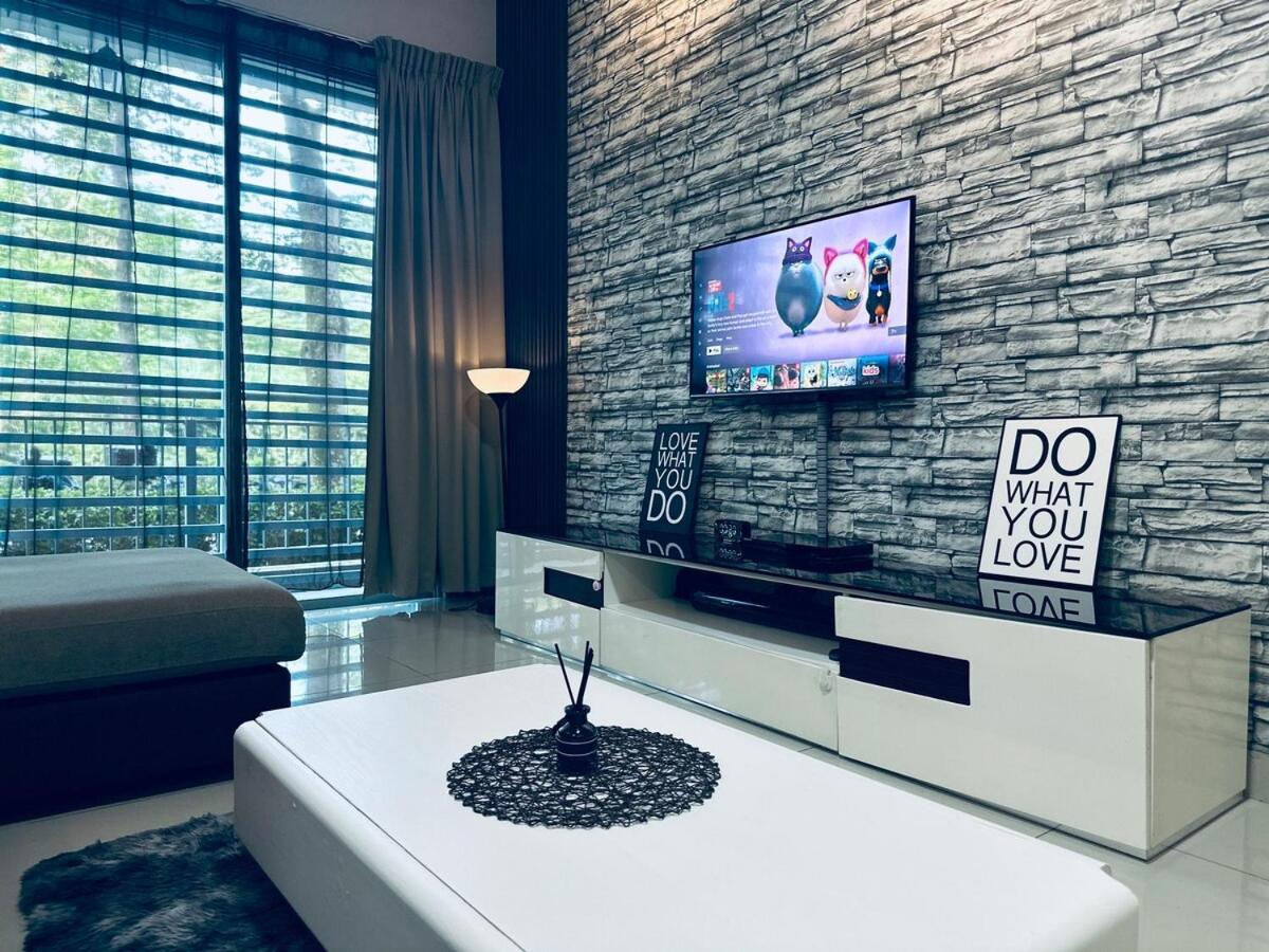 Pangsapuri Johor Big & Cozy Home, Easy Parking, 2rooms, Fast Wifi