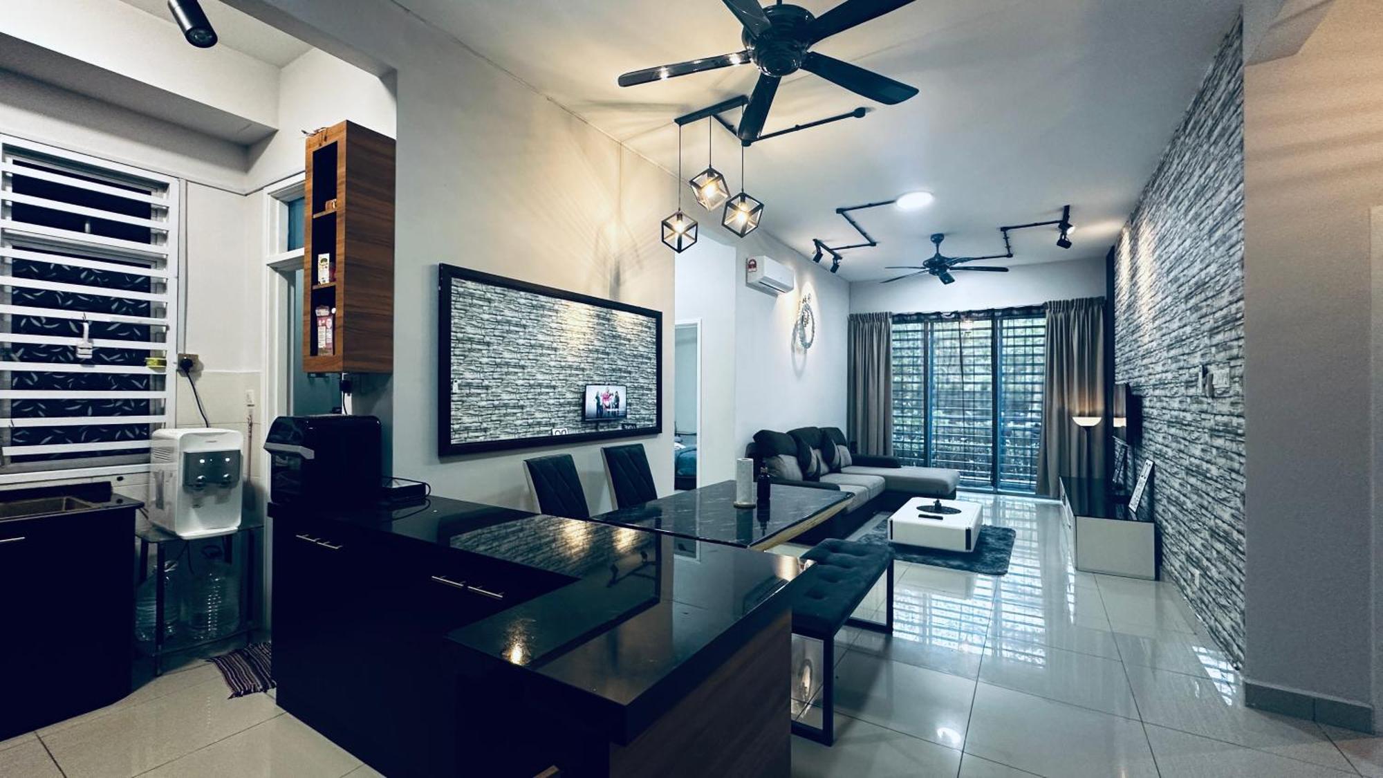 Johor Big & Cozy Home, Easy Parking, 2rooms, Fast Wifi Pangsapuri *
